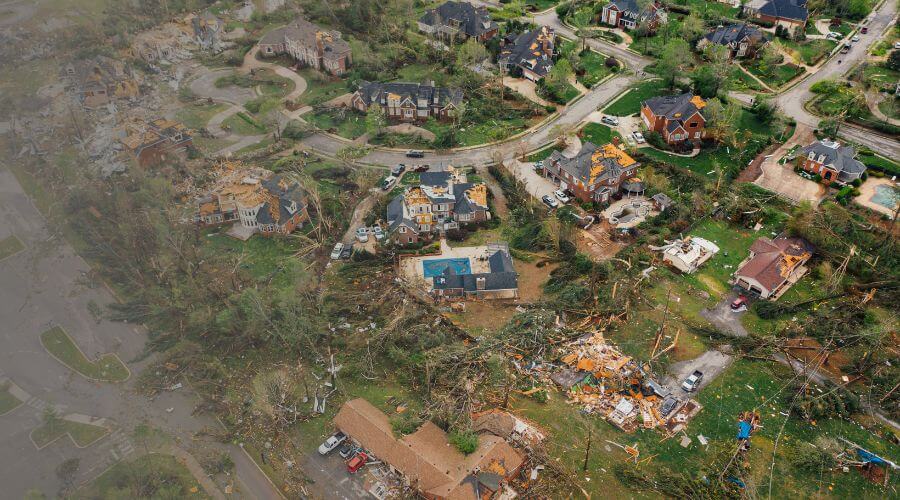 Why choose Water Damage Pros for storm surge cleanup in Mount Pleasant, SC